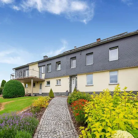 Beautiful Holiday Home In Bare Reuland With Beautiful Views * Burg Reuland