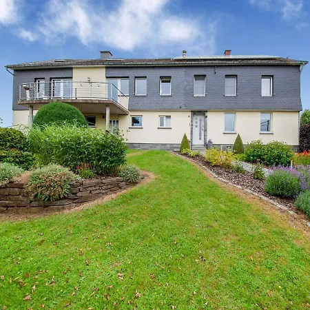 Semesterbostad Beautiful Holiday Home In Bare Reuland With Beautiful Views *